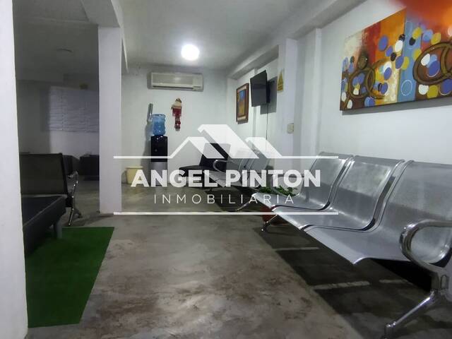 #8197 - CONSULTORIO para Alquiler en Maracaibo - V - 1