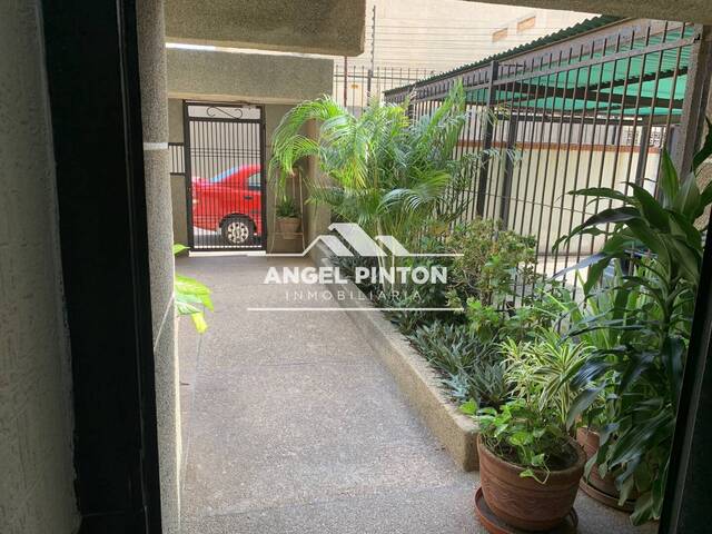 #8209 - APARTAMENTO para Venta en Maracaibo - V - 3