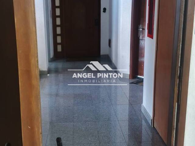 #8214 - APARTAMENTO para Alquiler en Maracaibo - V - 3