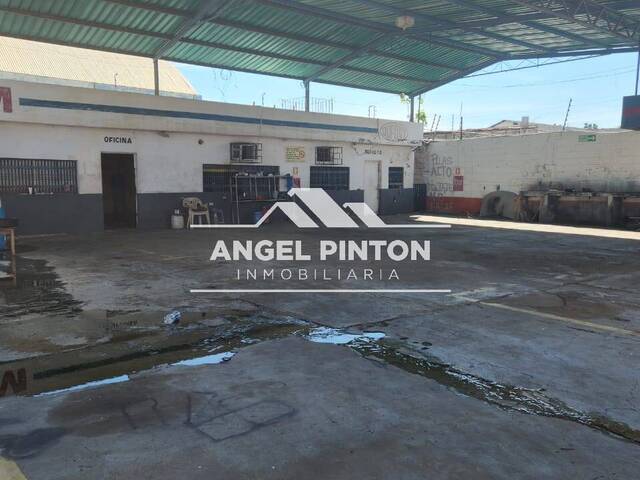 #8215 - GALPÓN / BODEGA para Alquiler en Maracaibo - V - 3