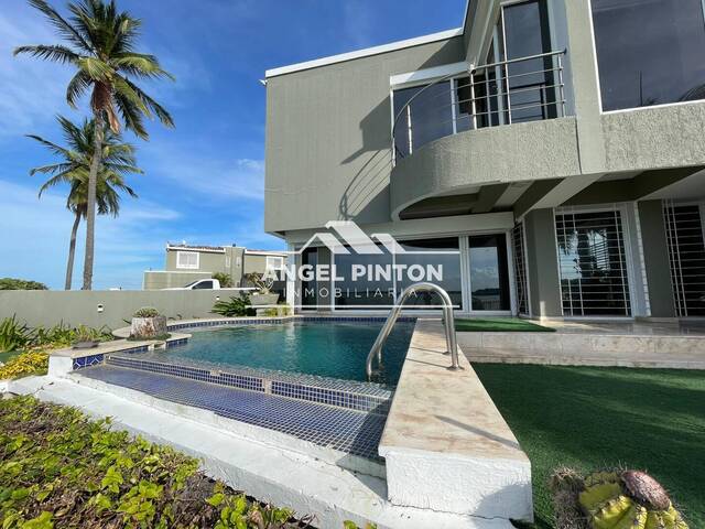 #8144 - CONJUNTO CERRADO para Venta en Maracaibo - V - 2