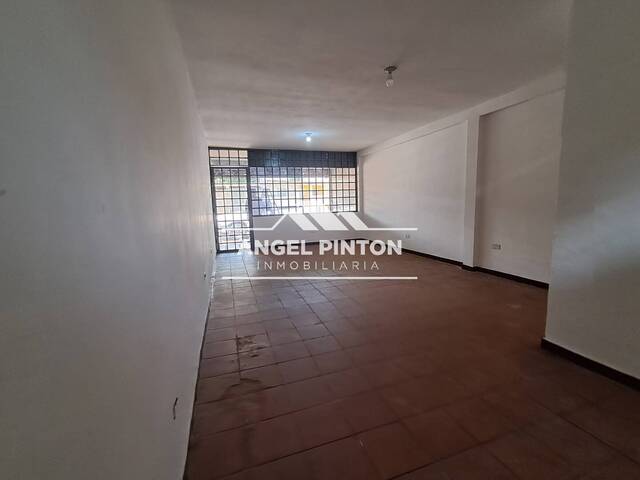 #0910 - LOCAL COMERCIAL para Alquiler en Maracaibo - V - 2