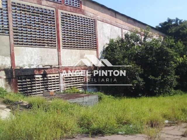 #8242 - GALPÓN / BODEGA para Venta en Maracaibo - V - 2