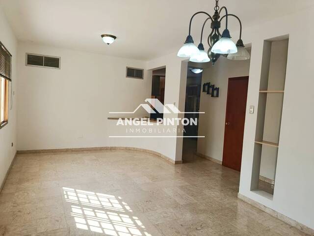 #8222 - CONJUNTO CERRADO para Venta en Maracaibo - V - 3