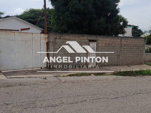 #8256 - CASA para Venta en Maracaibo - V - 2