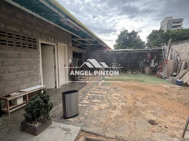 #8257 - LOCAL COMERCIAL para Venta en Maracaibo - V - 3