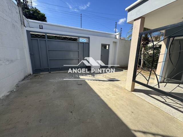 #8284 - CASA COMERCIAL para Alquiler en Maracaibo - V - 1