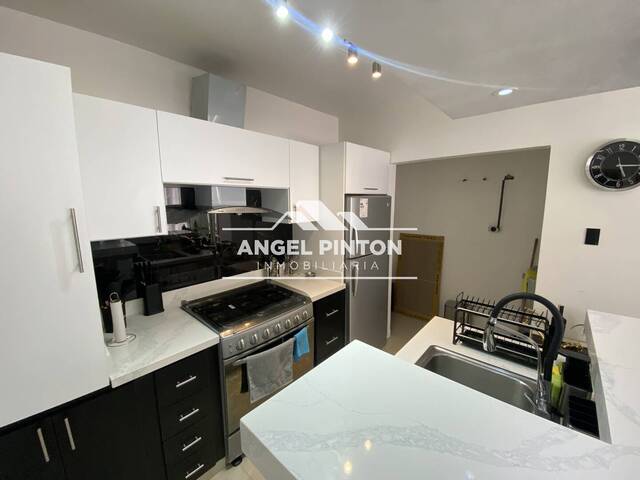 #8271 - APARTAMENTO para Venta en Maracaibo - V - 3