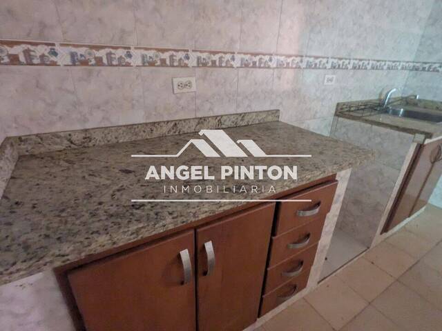 #8319 - APARTAMENTO para Venta en Maracaibo - V - 3