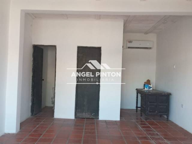 #8330 - LOCAL COMERCIAL para Alquiler en San Francisco - V - 2