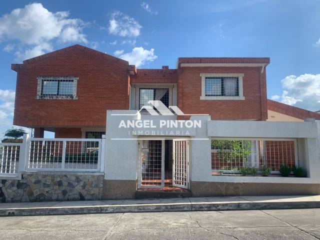 #8358 - CONJUNTO CERRADO para Venta en Araure - P - 1