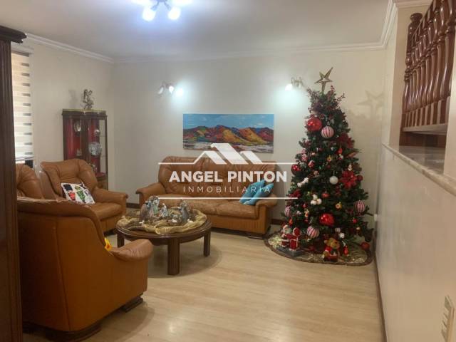 #8358 - CONJUNTO CERRADO para Venta en Araure - P - 2