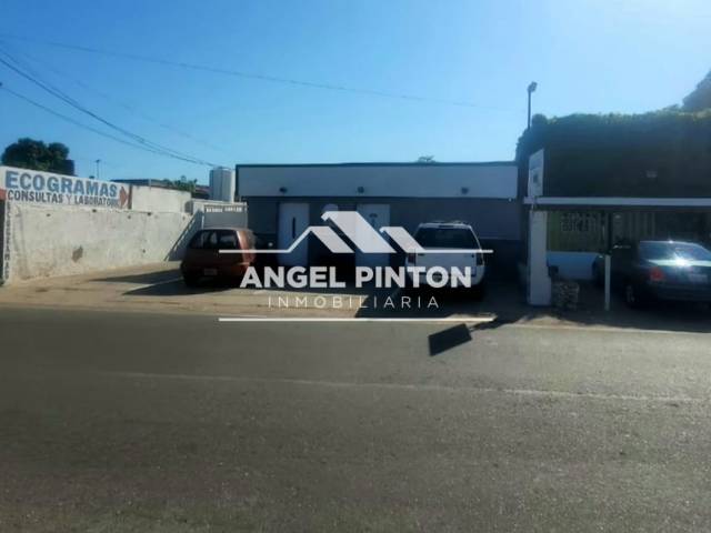 #8367 - CONSULTORIO para Alquiler en Maracaibo - V - 1