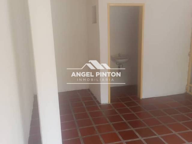 #8368 - LOCAL COMERCIAL para Alquiler en Barquisimeto - K - 3