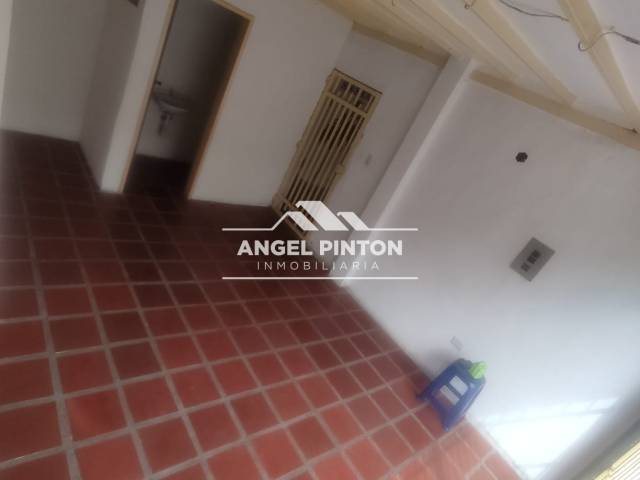 #8368 - LOCAL COMERCIAL para Alquiler en Barquisimeto - K - 1