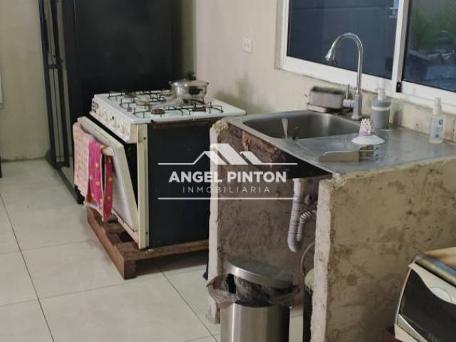 #8380 - CASA para Venta en Caracas - A - 2