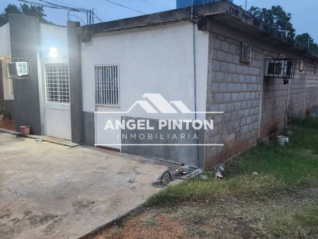 #8390 - CASA para Venta en Maracaibo - V - 2