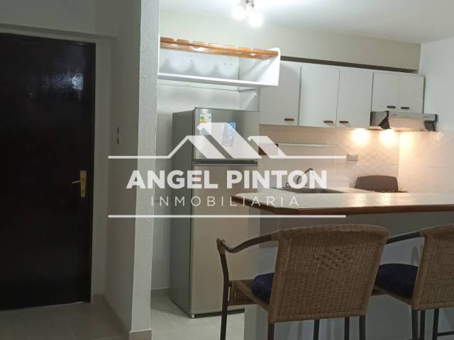#8402 - APARTAMENTO para Alquiler en Maracaibo - V - 1