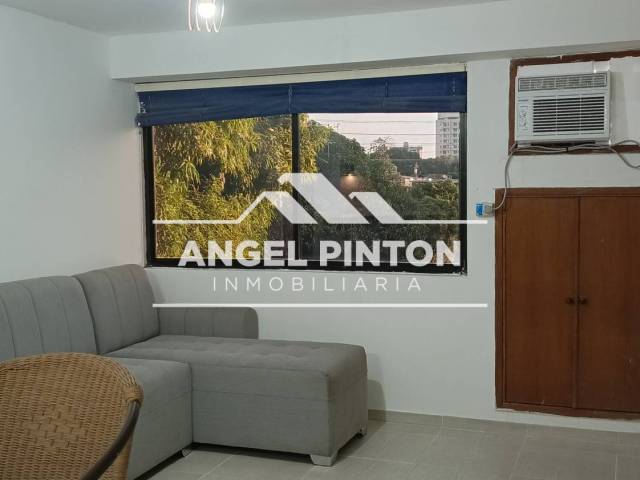 #8402 - APARTAMENTO para Alquiler en Maracaibo - V - 3