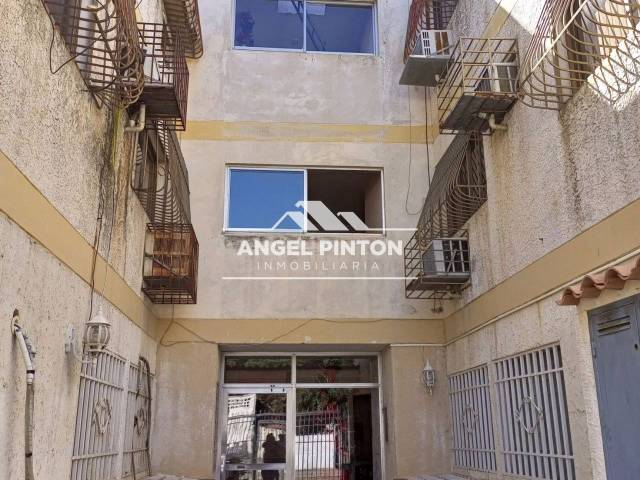 #8411 - APARTAMENTO para Alquiler en Maracaibo - V - 1