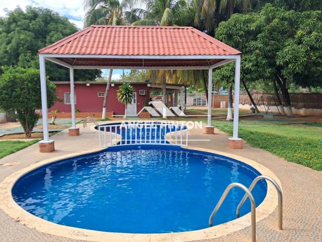 #0988 - GRANJA / FINCA para Venta en Maracaibo - V - 3