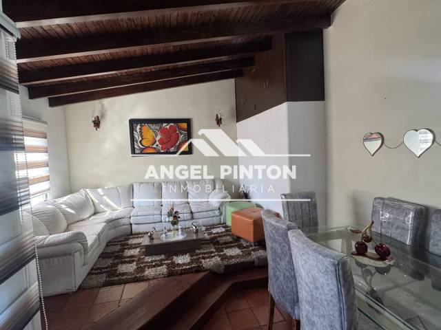 #8429 - CONJUNTO CERRADO para Venta en Maracaibo - V - 3