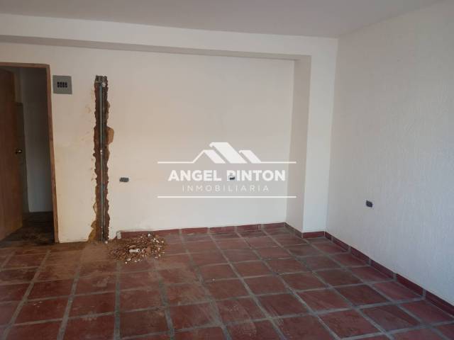 #8436 - LOCAL COMERCIAL para Alquiler en San Francisco - V - 2