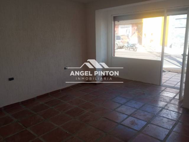 #8436 - LOCAL COMERCIAL para Alquiler en San Francisco - V - 3