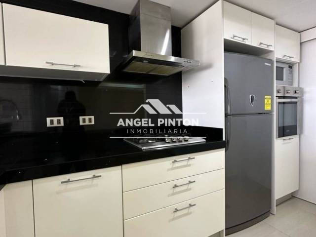 #8441 - APARTAMENTO para Alquiler en Maracaibo - V - 1