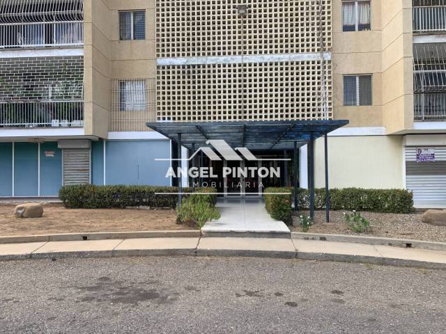 #8438 - APARTAMENTO para Venta en Maracaibo - V - 3