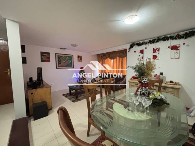 #010798 - APARTAMENTO para Venta en Maracaibo - V - 3