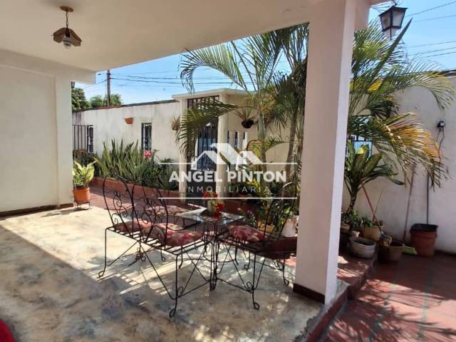 #8468 - CASA para Venta en Maracaibo - V - 2
