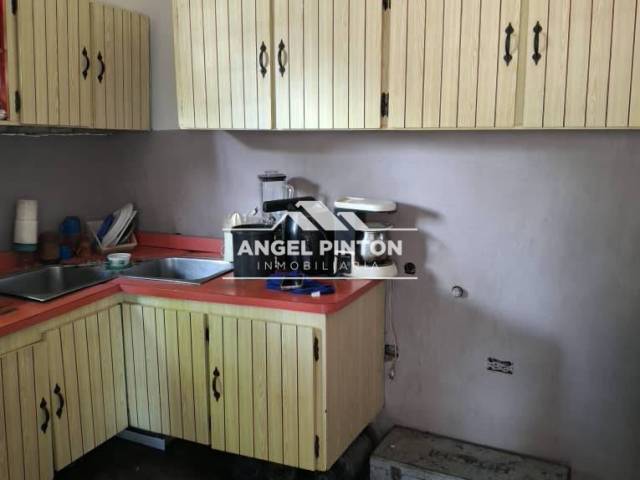 #8469 - CASA COMERCIAL para Venta en Maracaibo - V - 2