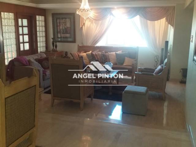 #8490 - APARTAMENTO para Venta en Maracaibo - V - 3