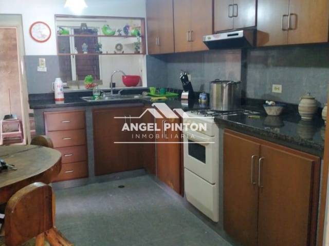 #8521 - CONJUNTO CERRADO para Venta en Santa Rita - V - 2