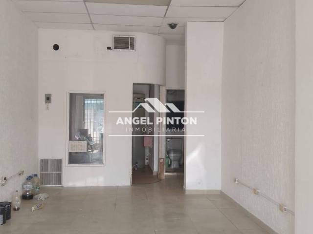 #8575 - LOCAL COMERCIAL para Alquiler en Maracaibo - V - 1