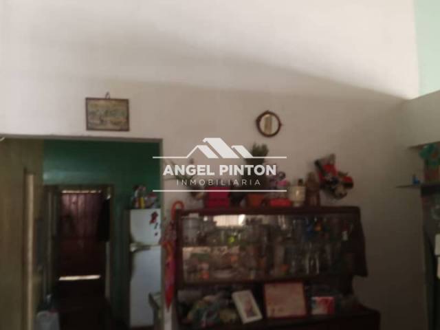 #8592 - CASA para Venta en Acarigua - P - 2