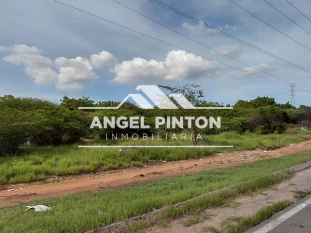 #8602 - TERRENO para Venta en Maracaibo - V - 3