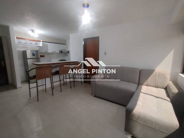 #8402 - APARTAMENTO para Alquiler en Maracaibo - V - 1