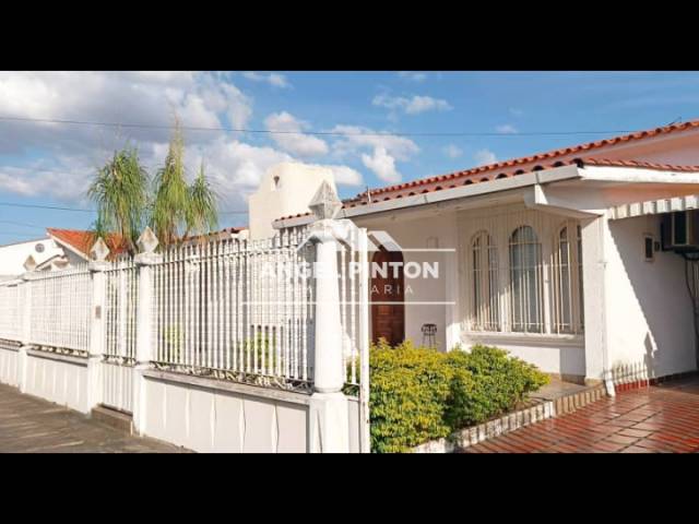 #8609 - CASA para Venta en Acarigua - P - 1