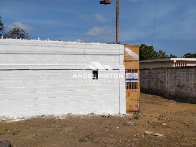 #8638 - TERRENO para Venta en Maracaibo - V - 2