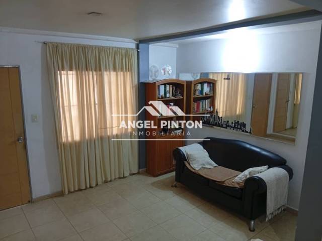 #8608 - CASA para Venta en Maracay - D - 1
