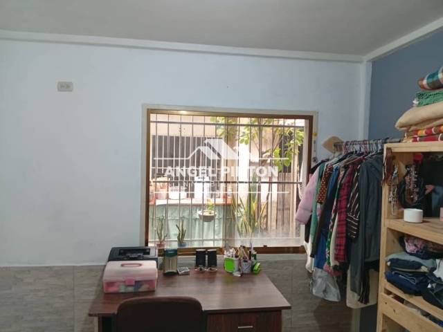 #8608 - CASA para Venta en Maracay - D - 2