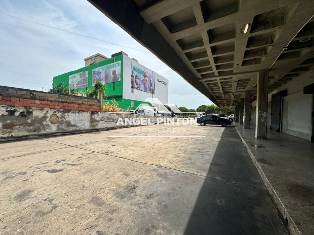 #8640 - LOCAL COMERCIAL para Alquiler en Maracaibo - V - 2
