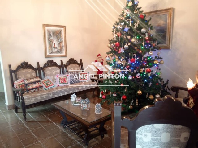 #8663 - CASA para Venta en Barquisimeto - K - 2