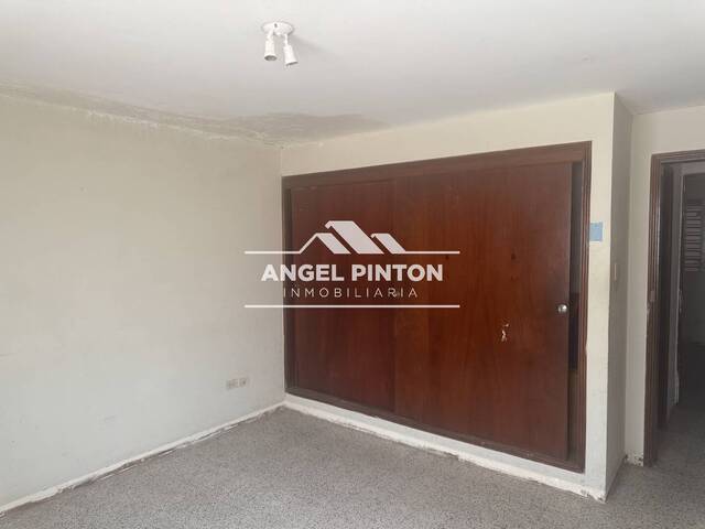 #8676 - CASA para Venta en Maracaibo - V - 2