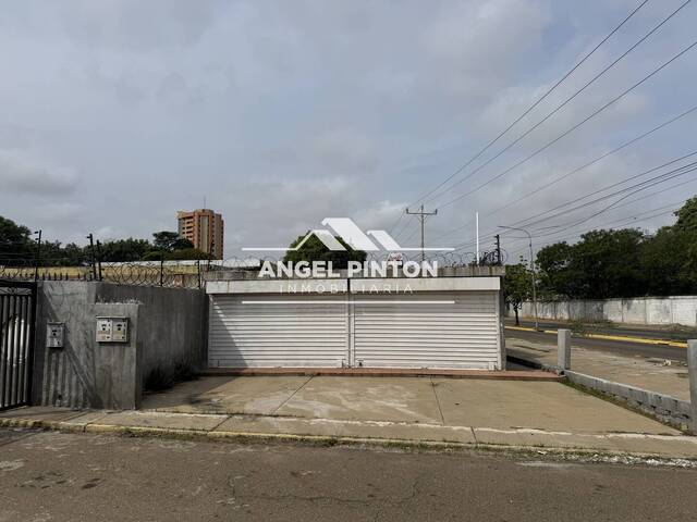 #8677 - LOCAL COMERCIAL para Venta en Maracaibo - V - 3