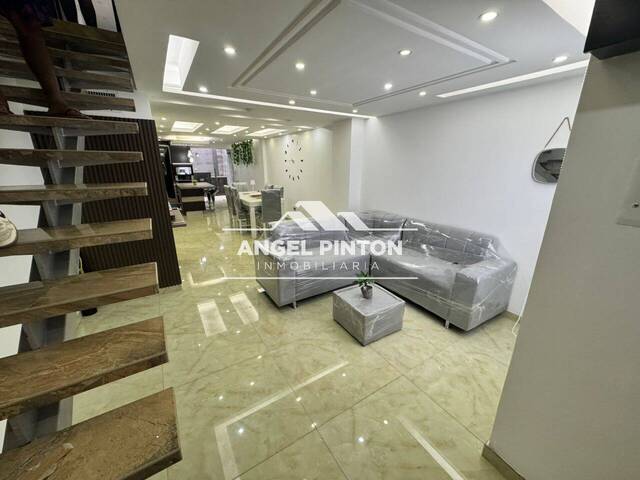 #8699 - CONJUNTO CERRADO para Venta en Maracaibo - V - 3