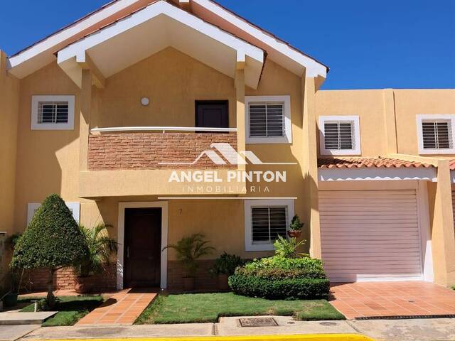 #8700 - CONJUNTO CERRADO para Alquiler en Maracaibo - V - 1