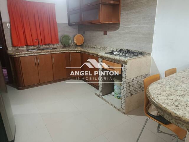 #8729 - CONJUNTO CERRADO para Venta en Maracaibo - V - 3